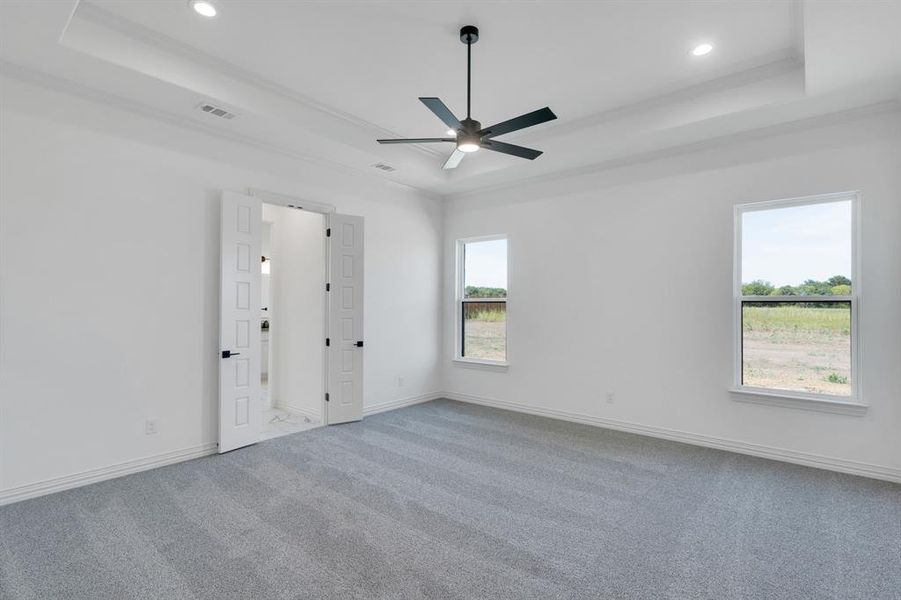 Spacious, unfurnished interior of a new home in , Waxahachie (Image 22).