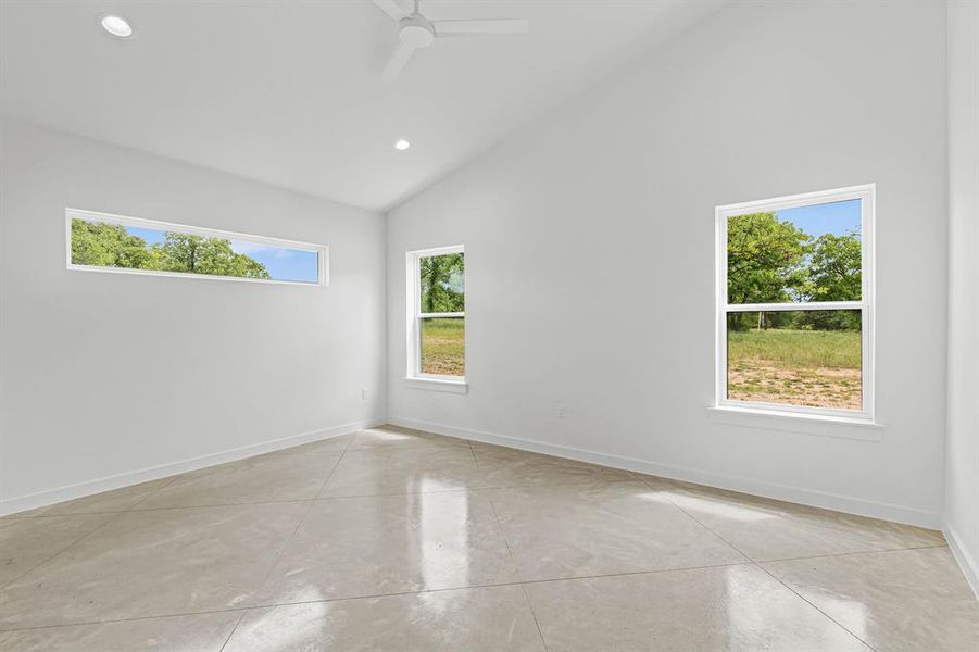 Spacious, unfurnished interior of a new home in , Paradise (Image 29).
