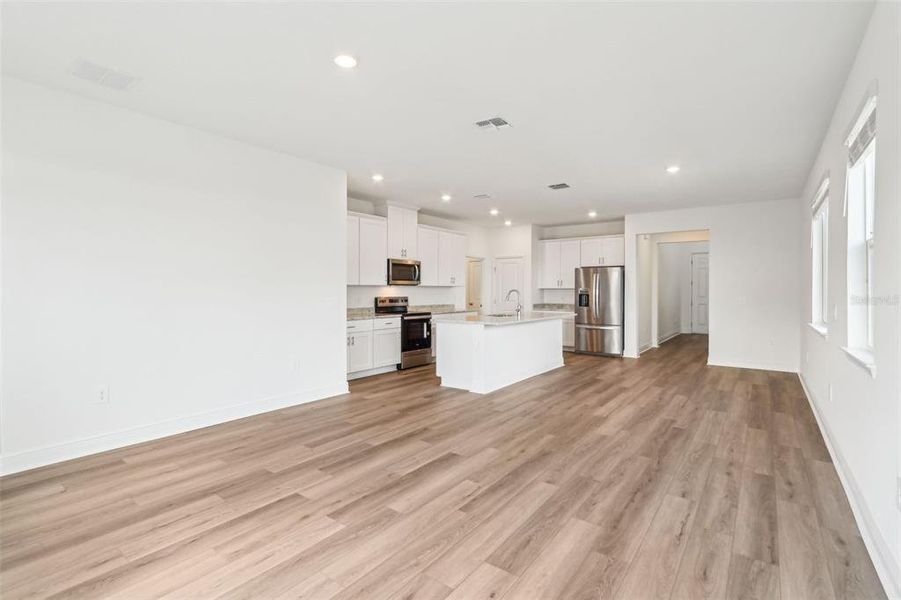 Spacious, unfurnished interior of a new home in Cyrene at Minneola - Villas, Minneola (Image 17).