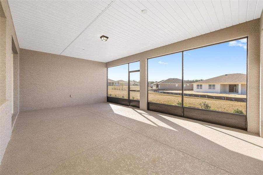 Exterior details and patio area of a home in , Ocala (Image 26).