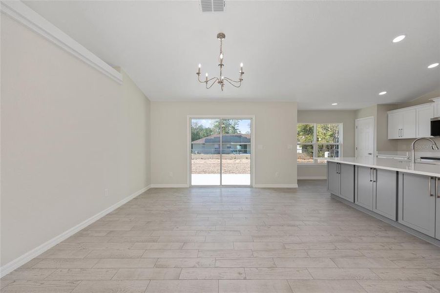 Spacious, unfurnished interior of a new home in , Ocala (Image 30).