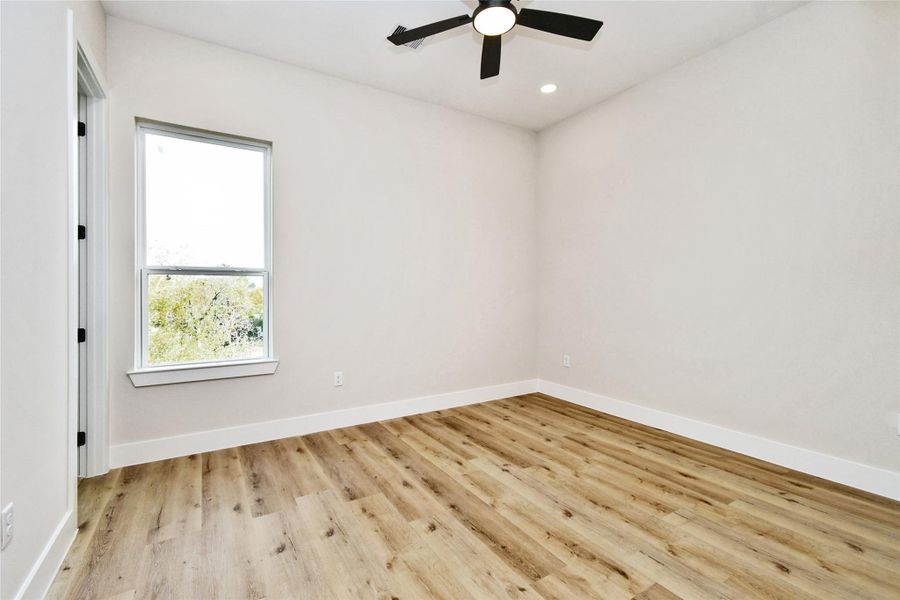 Spacious, unfurnished interior of a new home in , Houston (Image 41).