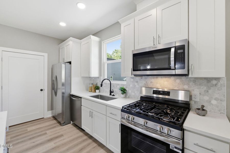 26-web-or-mls-P1127630 26-web-or-mls-P1127630