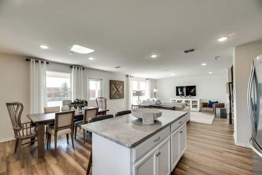MODEL HOME images may NOT be consistent with the finished product. MODEL HOME images may NOT be consistent with the finished product.