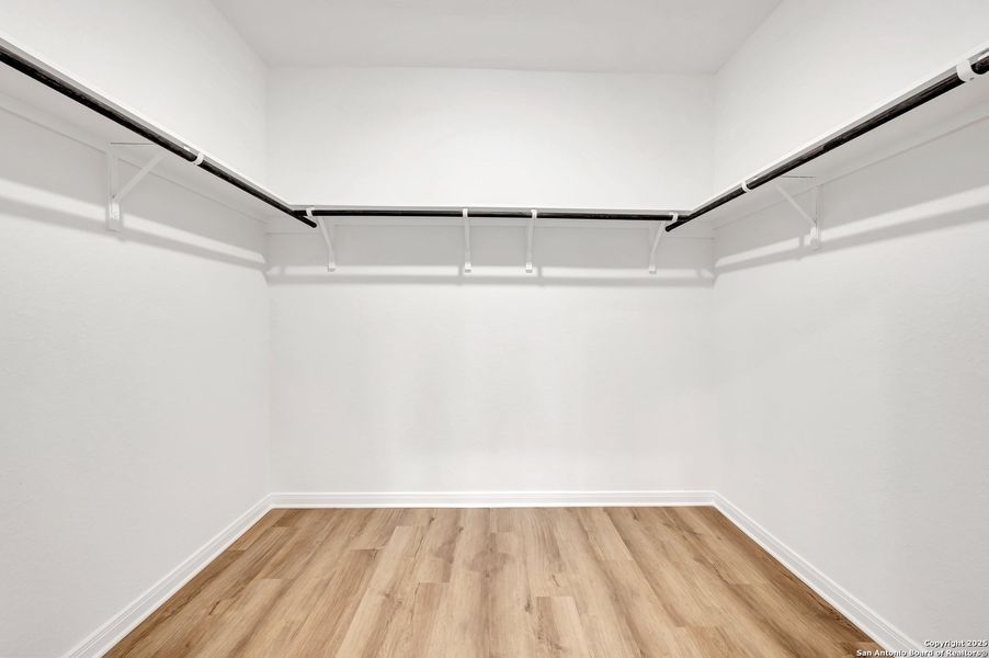 Spacious, unfurnished interior of a new home in Paloma Park, Converse (Image 49).