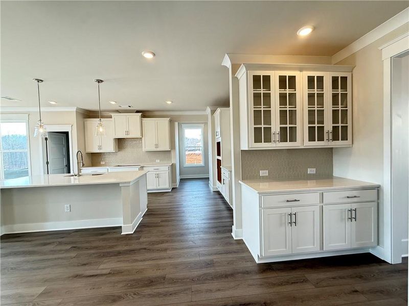 Furnished interior view inside a new home in Ponderosa Farms Manor, Gainesville (Image 13).