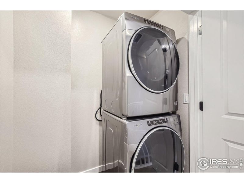 Close-up of interior finishes inside a home in Waterfield - Townhomes, Fort Collins (Image 17). Close-up of interior finishes inside a home in Waterfield - Townhomes, Fort Collins (Image 17).