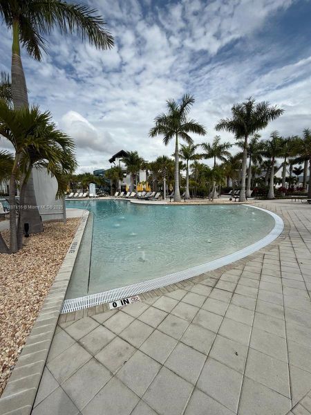 Image 37 of a home in .