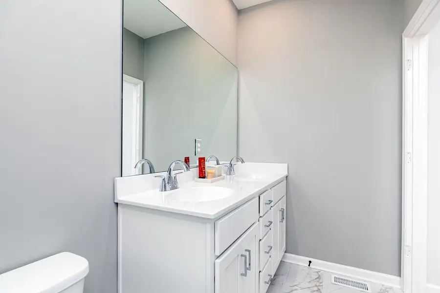 Secondary Bathroom Secondary Bathroom