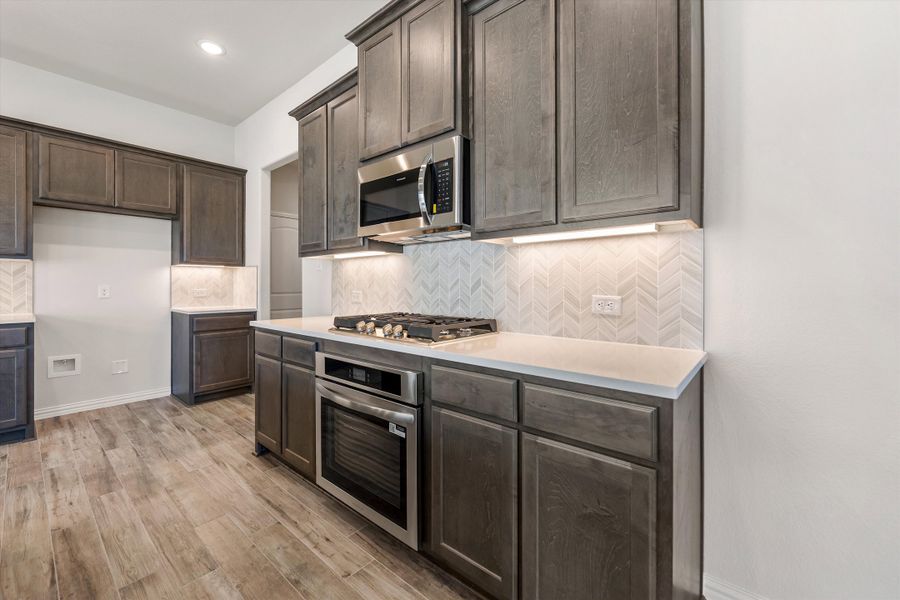 Furnished interior view inside a new home in Morningstar, Aledo (Image 7).