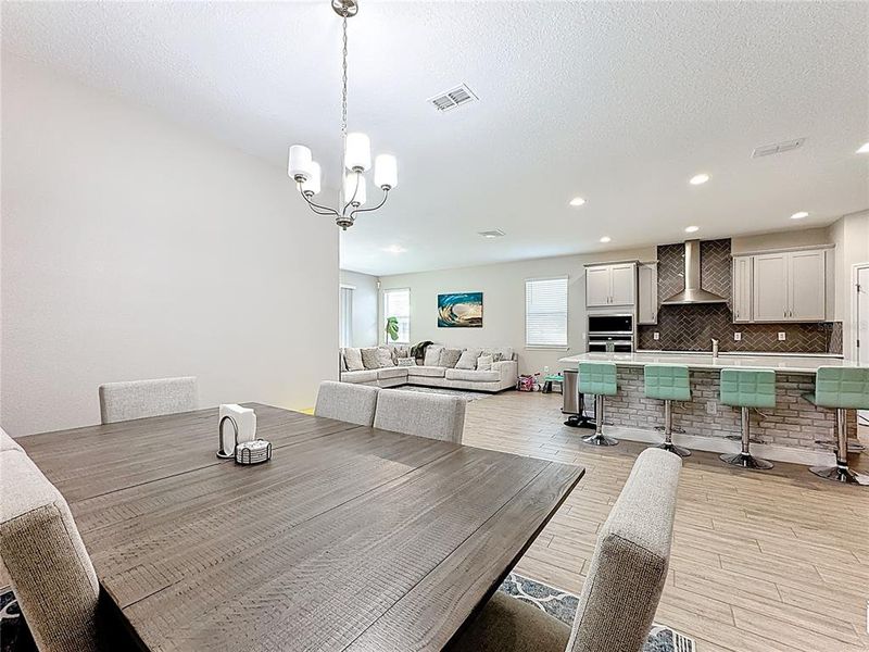 Furnished interior view inside a new home in , Orlando (Image 21).