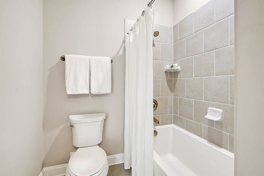 Pierre's Bay, Guest Bathroom Pierre's Bay, Guest Bathroom