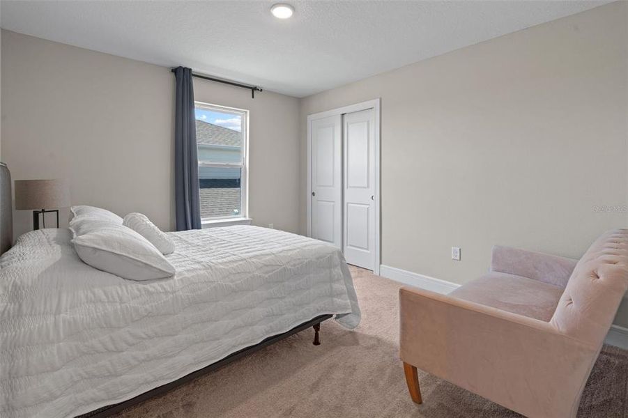 Furnished interior view inside a new home in , Montverde (Image 39).