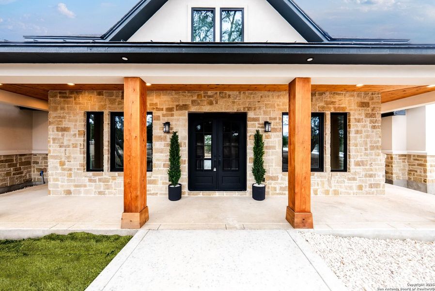 Exterior details and patio area of a home in , Bandera (Image 27).