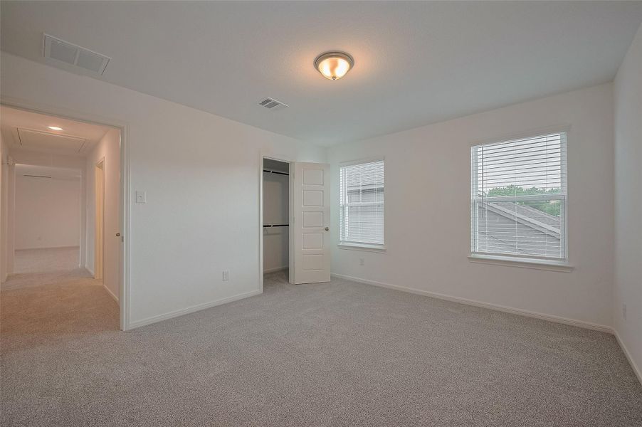 Spacious, unfurnished interior of a new home in Mill Creek Trails, Magnolia (Image 32).