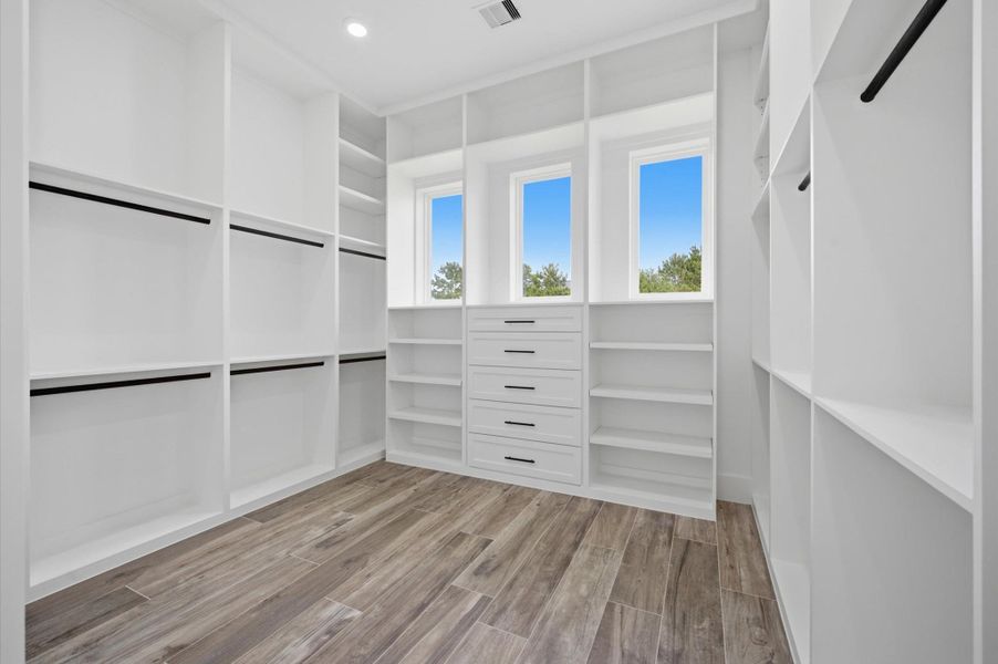 Spacious, unfurnished interior of a new home in , Montgomery (Image 30).