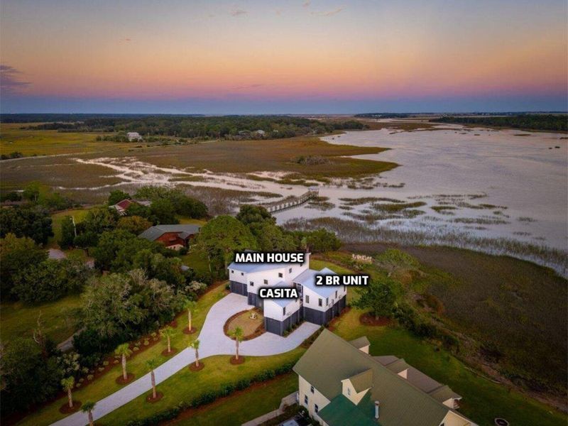 Exterior details and patio area of a home in , Charleston (Image 66).