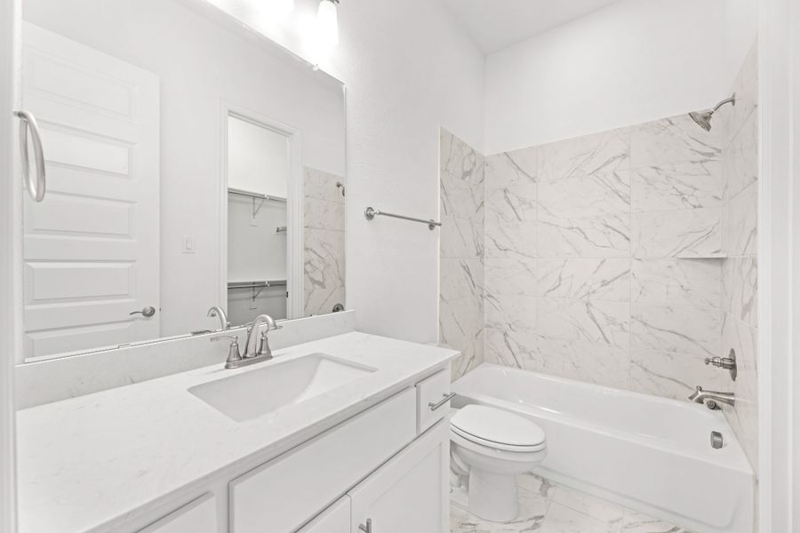 Representative furnished interior of a home built from the Hawkins by UnionMain Homes in Lake Breeze, Lavon (Image 7). Representative furnished interior of a home built from the Hawkins by UnionMain Homes in Lake Breeze, Lavon (Image 7).