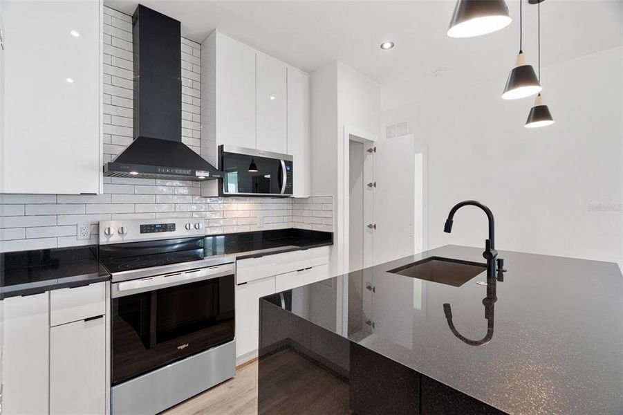 Furnished interior view inside a new home in , Placida (Image 9).