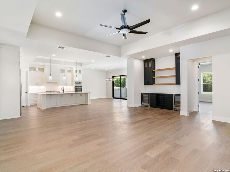 Spacious, unfurnished interior of a new home in , San Antonio (Image 21).