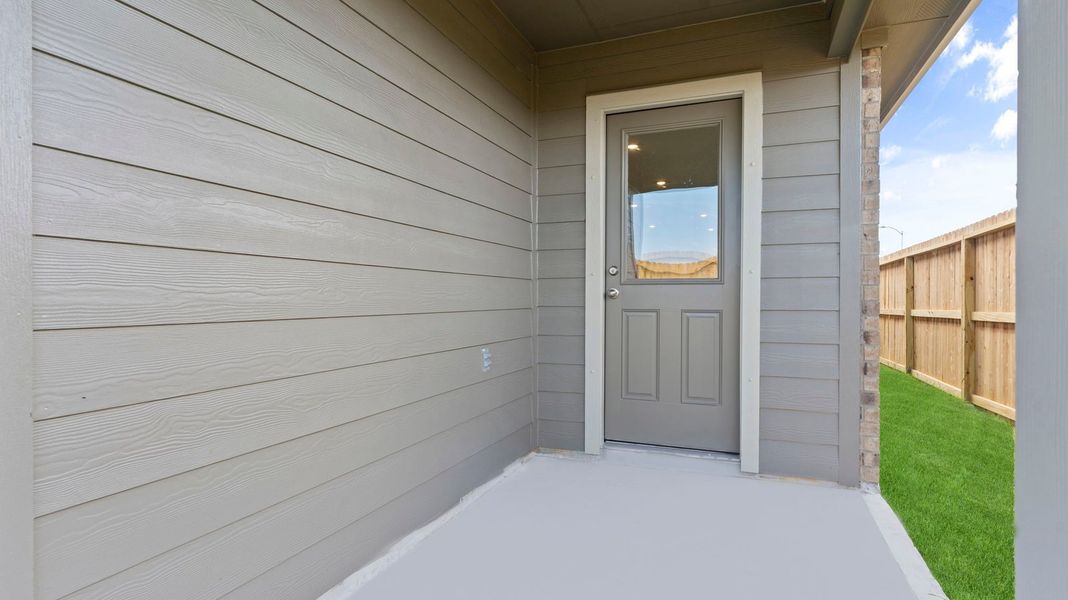 Exterior details and patio area of a home in Lakes at Westland Ranch, League City (Image 17). Exterior details and patio area of a home in Lakes at Westland Ranch, League City (Image 17).