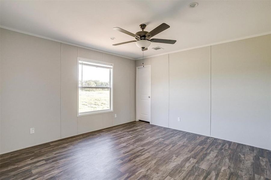 Spacious, unfurnished interior of a new home in , Grandview (Image 32). Spacious, unfurnished interior of a new home in , Grandview (Image 32).