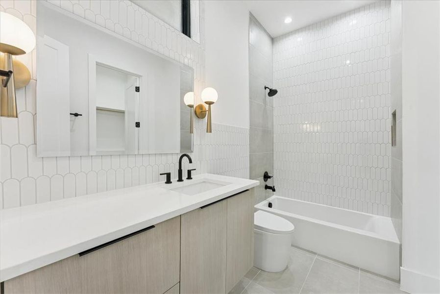 Furnished interior view inside a new home in , Dallas (Image 8). Furnished interior view inside a new home in , Dallas (Image 8).