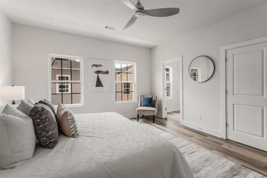 Furnished interior view inside a new home in , Hapeville (Image 29).