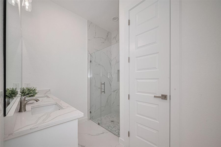 Image 6 of a home in . Image 6 of a home in .