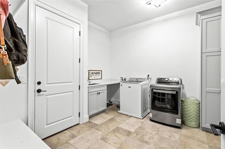 Furnished interior view inside a new home in , Hoschton (Image 45). Furnished interior view inside a new home in , Hoschton (Image 45).