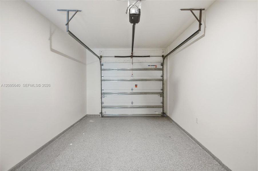 Spacious, unfurnished interior of a new home in , Miami (Image 21).