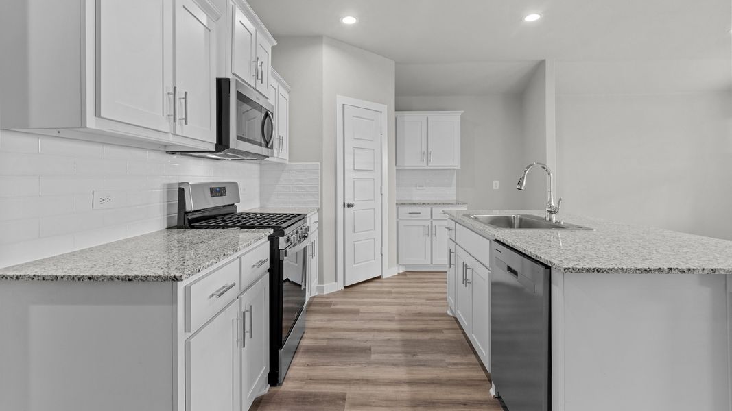 Image 9 representing the TEXAS CALI by D.R. Horton in Homestead at Parks Bell Ranch, Odessa, TX.