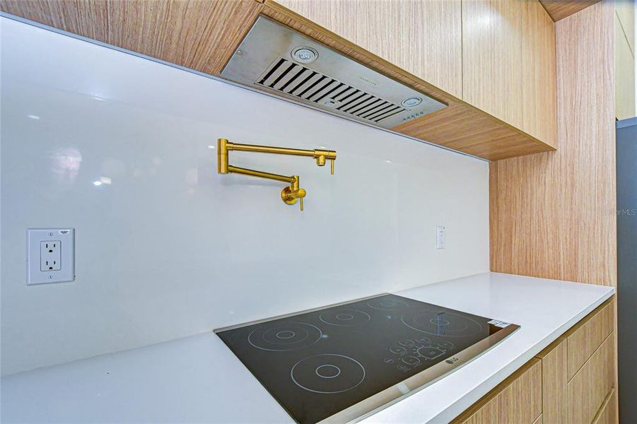 Close-up of interior finishes inside a home in , Tampa (Image 20).