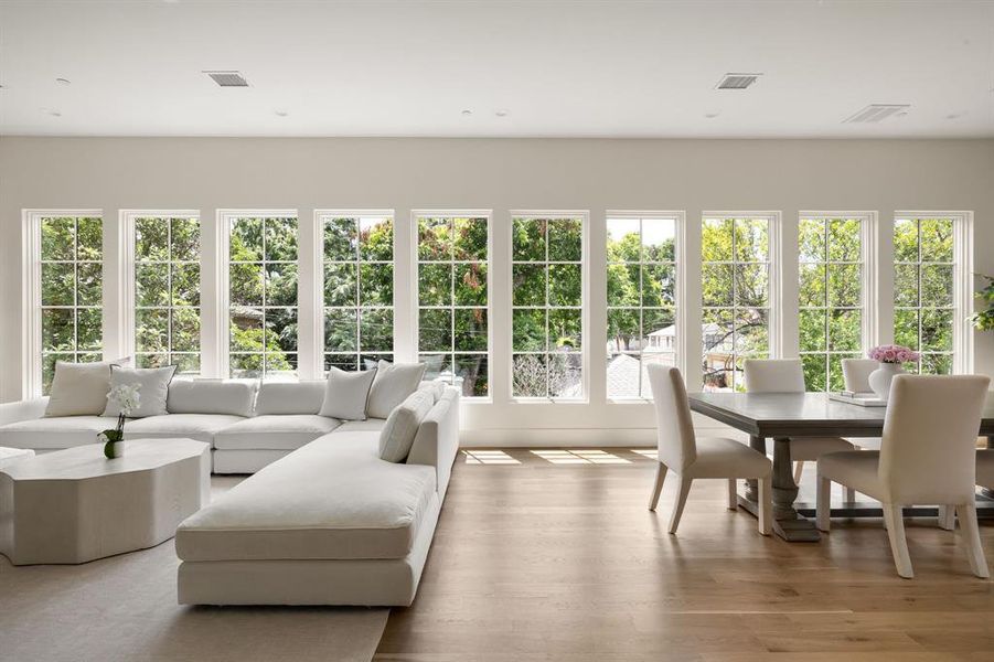 Furnished interior view inside a new home in , Dallas (Image 19).