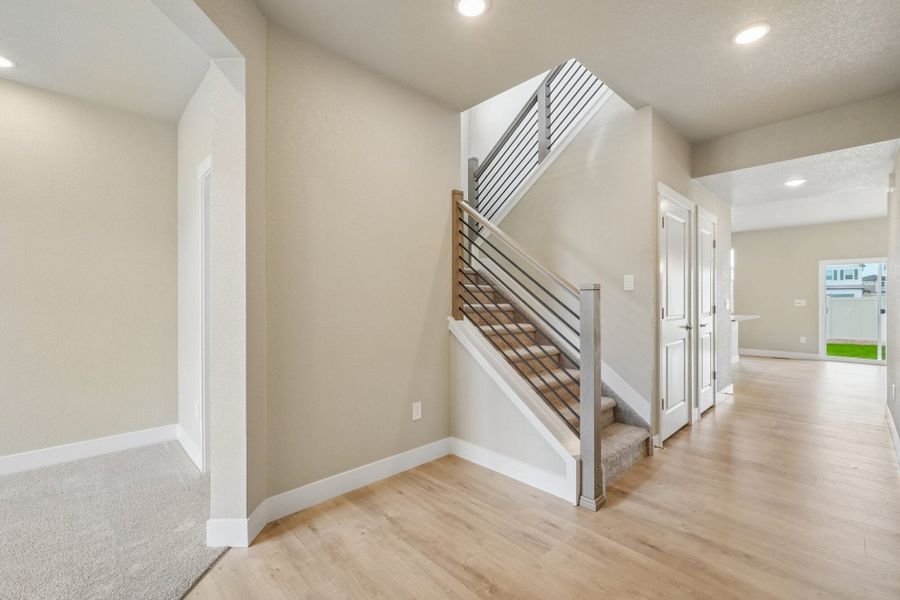 Spacious, unfurnished interior of a new home in The Trails at Aspen Ridge, Colorado Springs (Image 18).
