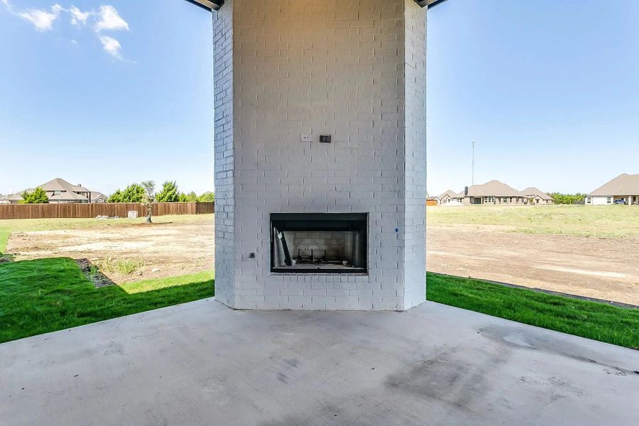 Representative exterior details of a home built from the The Peyton by Elmwood Custom Homes in Wooded Creek, Waxahachie (Image 8). Representative exterior details of a home built from the The Peyton by Elmwood Custom Homes in Wooded Creek, Waxahachie (Image 8).