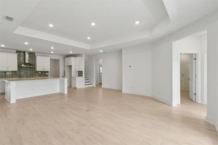 Spacious, unfurnished interior of a new home in , Yulee (Image 18).