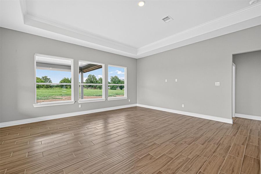 Spacious, unfurnished interior of a new home in , Prairie View (Image 38).