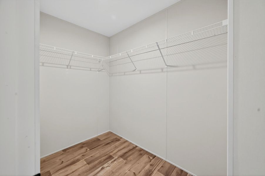 Spacious, unfurnished interior of a new home in , Walterboro (Image 20).