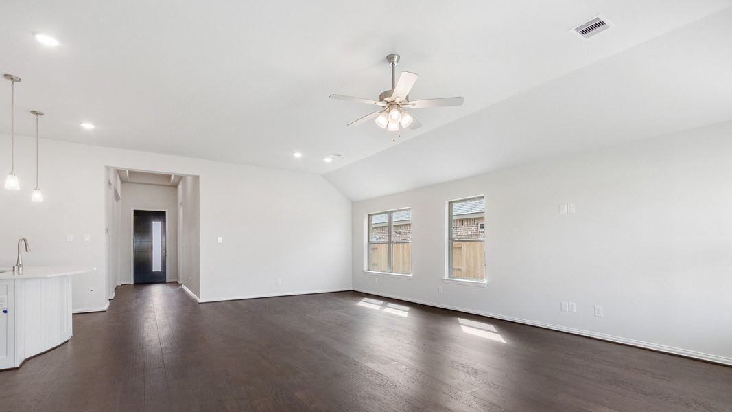 Furnished interior view inside a new home in Oakwood Estates, Waller (Image 7). Furnished interior view inside a new home in Oakwood Estates, Waller (Image 7).