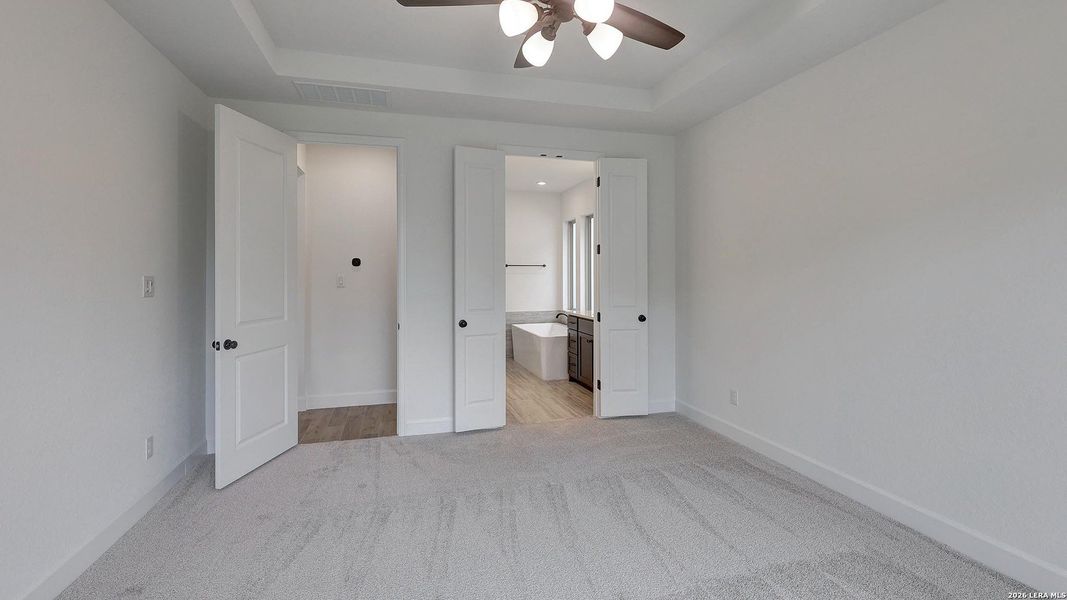 Spacious, unfurnished interior of a new home in Esperanza, Boerne (Image 18). Spacious, unfurnished interior of a new home in Esperanza, Boerne (Image 18).