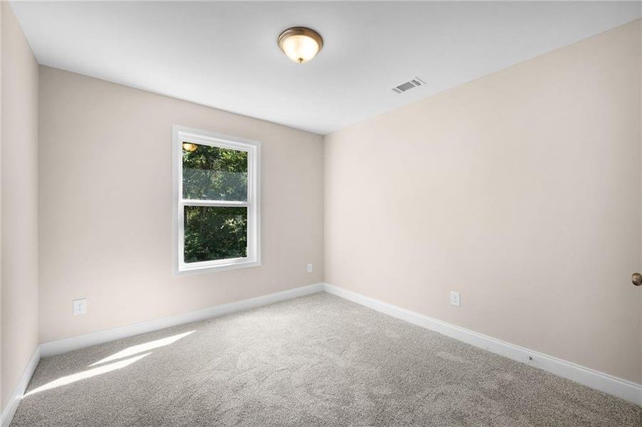 Spacious, unfurnished interior of a new home in , Calhoun (Image 13).