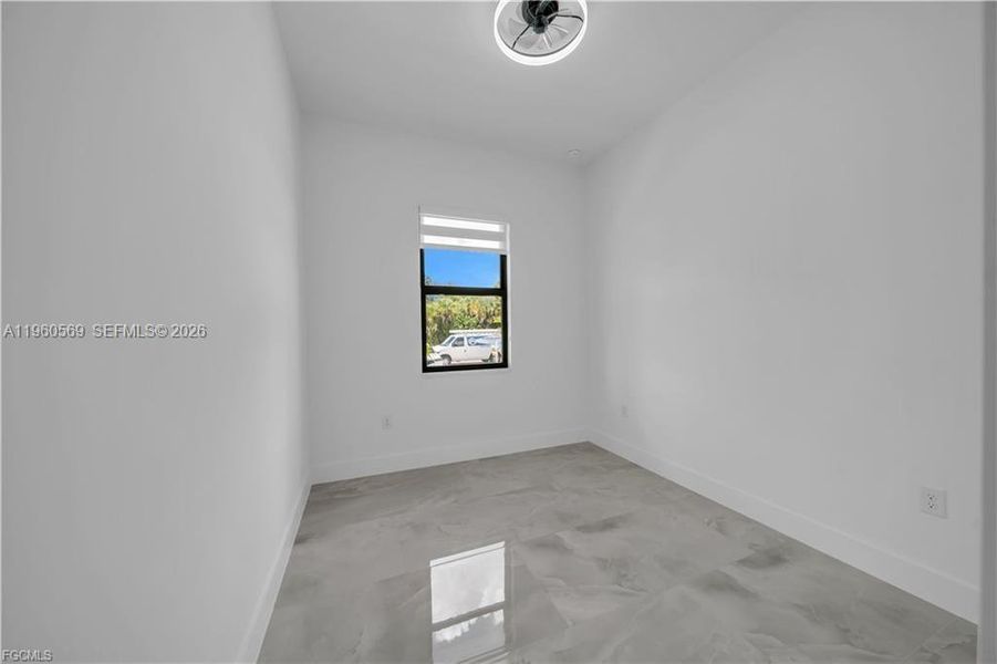 Spacious, unfurnished interior of a new home in , Lehigh Acres (Image 25).