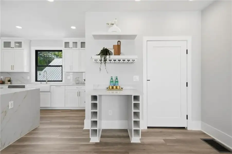 Furnished interior view inside a new home in , Roswell (Image 43).
