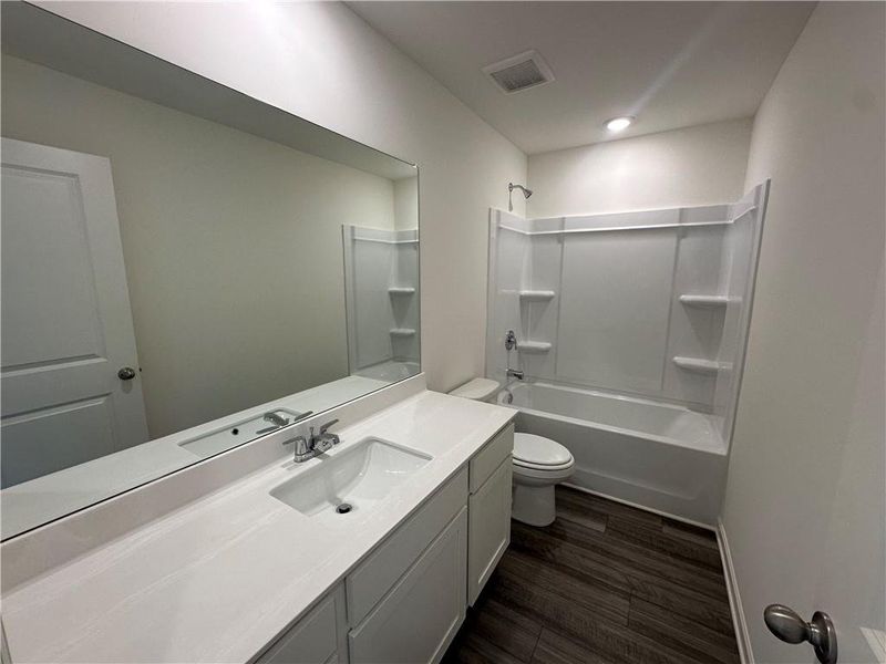 Furnished interior view inside a new home in Mt. Tabor Ridge, Dallas (Image 6).