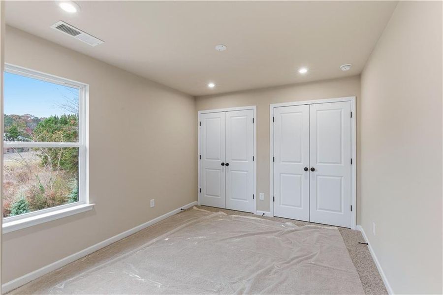 Spacious, unfurnished interior of a new home in The Overlook at Factory Shoals, Mableton (Image 12).