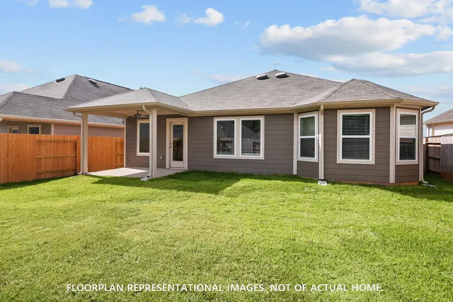 Image 30 of a home in Pinewood at Grand Texas.