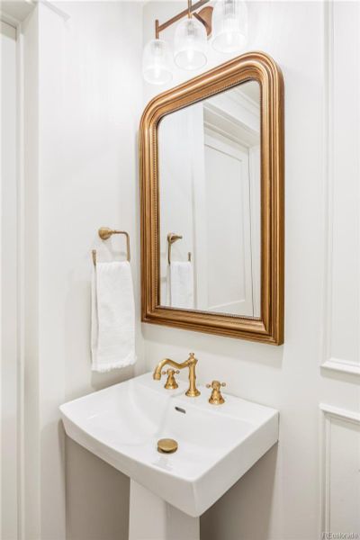 Close-up of interior finishes inside a home in , Englewood (Image 32).