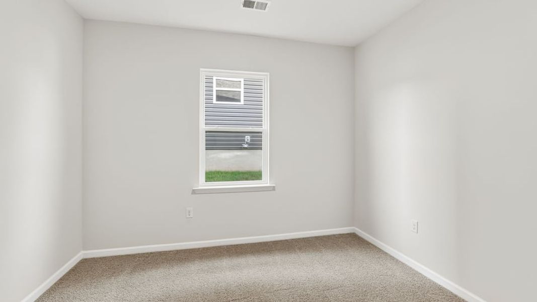 Spacious, unfurnished interior of a new home in Benjamin's Grove, Woodruff (Image 24).