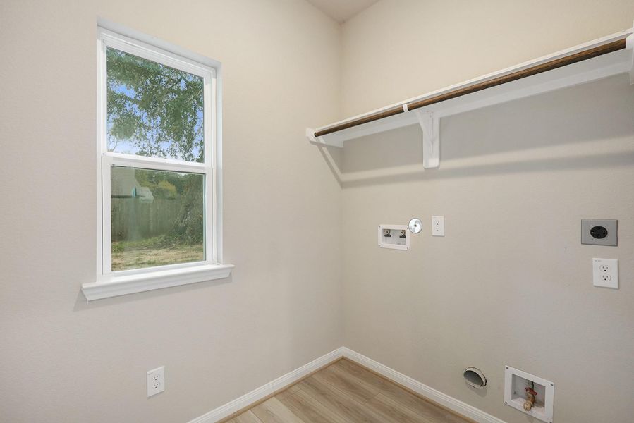 Spacious, unfurnished interior of a new home in , West Columbia (Image 14).